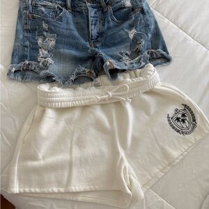 White Casual Women's Shorts Size Medium Large America Eagle and pink is for both